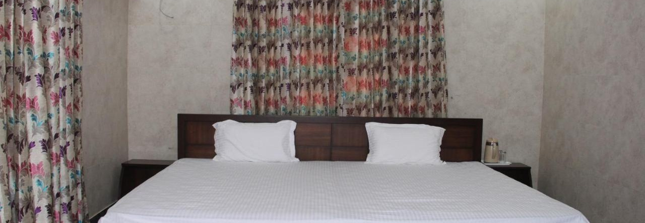 Hotel Silk, Наинитал — фото 1