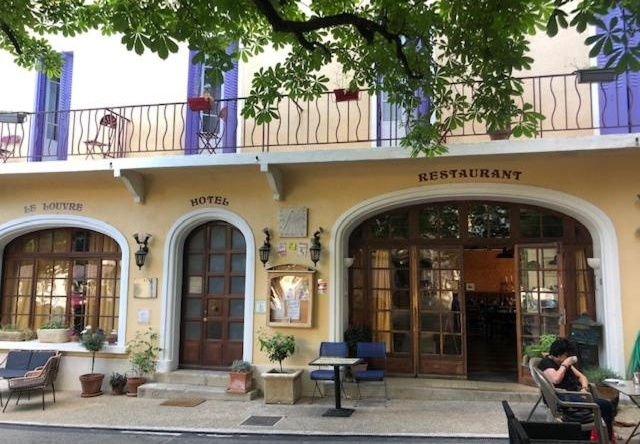 Logis Hotel le Louvre, 索埃 — 照片 1