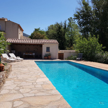 Child & dog friendly villa with private swimming pool and fenced garden on the river, 罗克布兰 — 照片 5