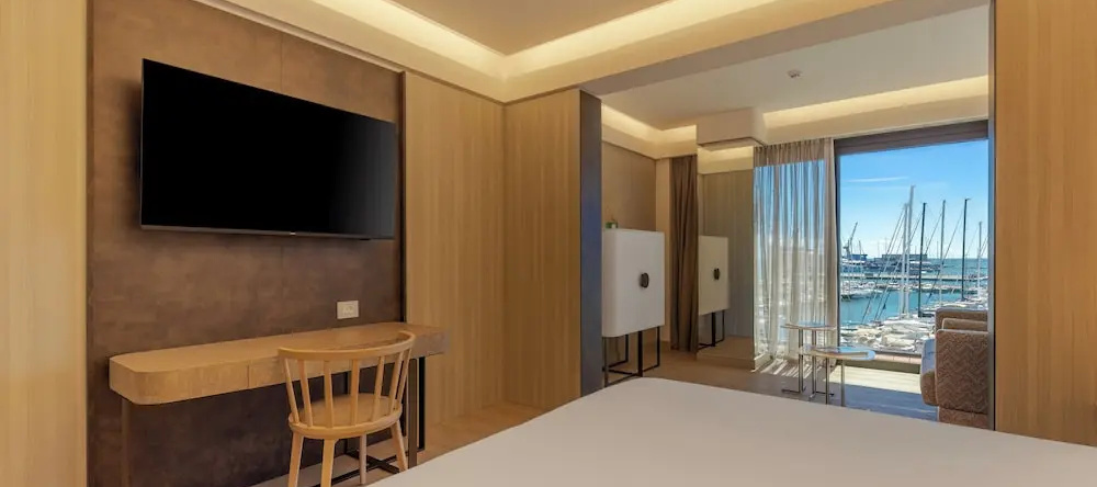 Porto Lotti Suite Hotel, 拉斯佩齐亚 — 照片 1