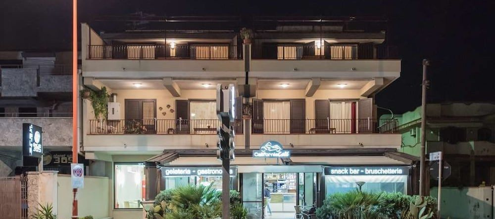 La Sirena Bed & Breakfast, 圣泰雷萨-迪里瓦 — 照片 1