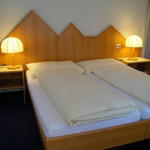 Hotel Weisses Kreuz, 贝尔金 — 照片 4