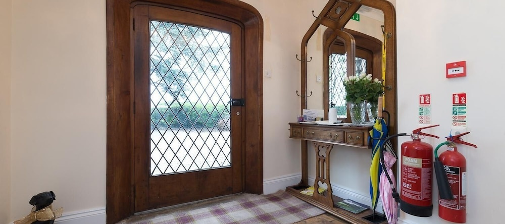Whitethorn Bed and Breakfast, Congleton — photo 1
