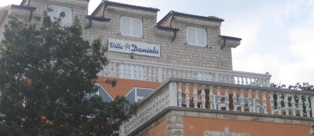 Bed and Breakfast Villa Daniela, Donji Karin — photo 1
