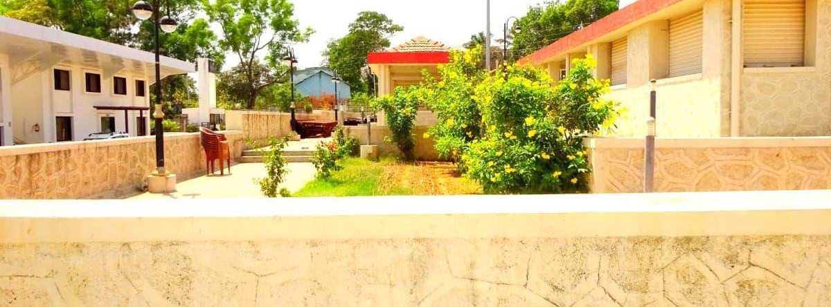 White Feather Toran Resort, Saputara — photo 1