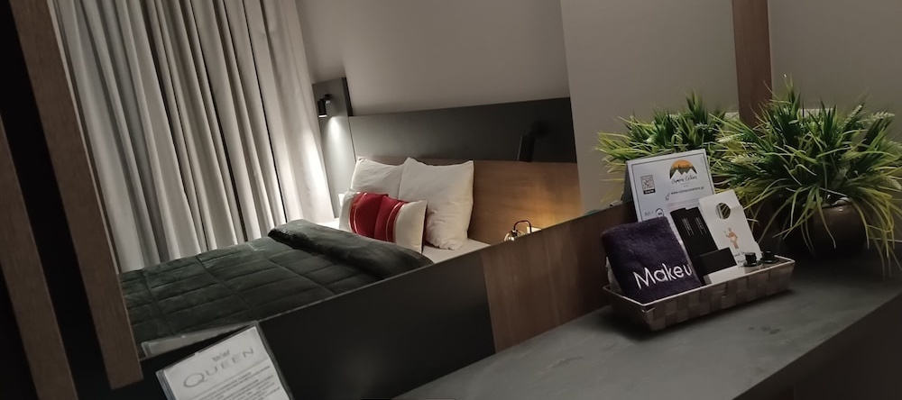 Elizabeth Queen Luxury Rooms, Methoni — photo 1