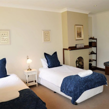 Robin Hill Manor - rambling retreat & tennis court, 莫斯谷 — 照片 4