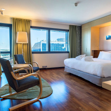 Hilton Helsinki Airport, 万塔 — 照片 3