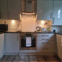 Park View Garden Apartment, Salfords — photo 4