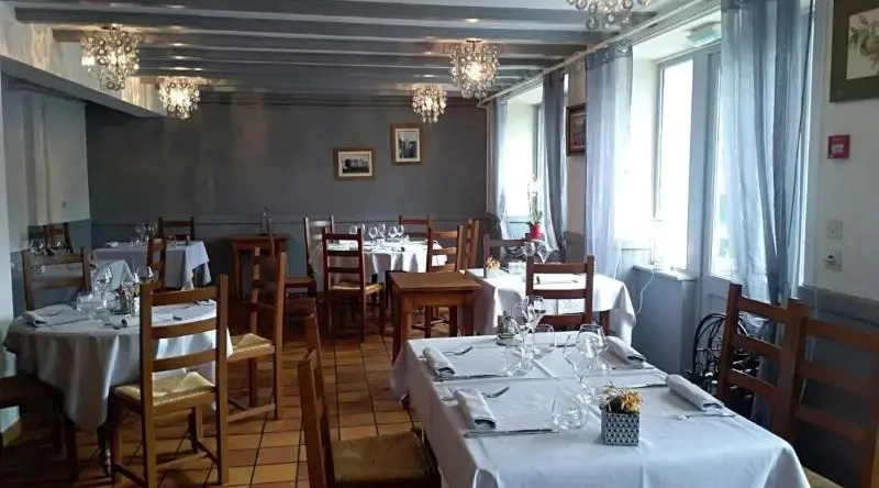 Relais de Thezillieu, Thezillieu — photo 1