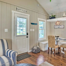 Chic Cottage w/ Private Yard: Steps to Beach!, Colonial Beach — photo 2