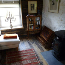 Caretaker's Cottage, 兰鲁斯特 — 照片 3