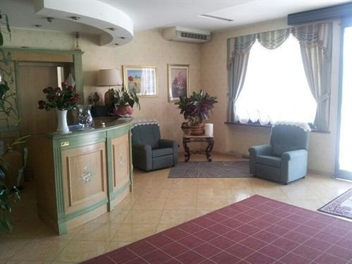 Hotel Villa Santa Teresa, Dogliani — photo 1