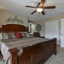 Little House On The Fairway, Брэнсон — фото 5