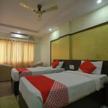 Shree Sapthakoti Residency Parraadise Lodge By OYO Rooms, 卡杜尔 — 照片 5