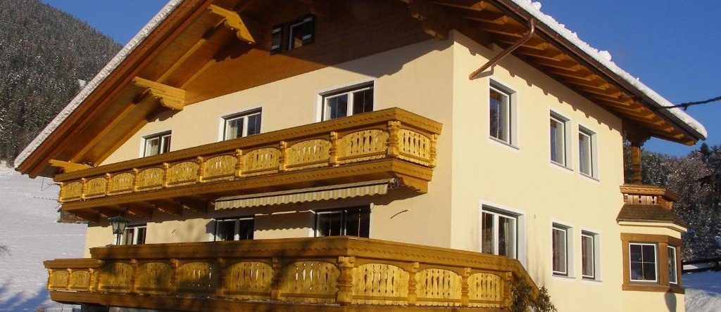 Haus Gschwendtner, Пфаррверфен — фото 1