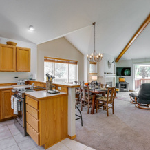 Idyllic Redmond Townhome W/ Furnished Deck!, Редмонд — фото 2