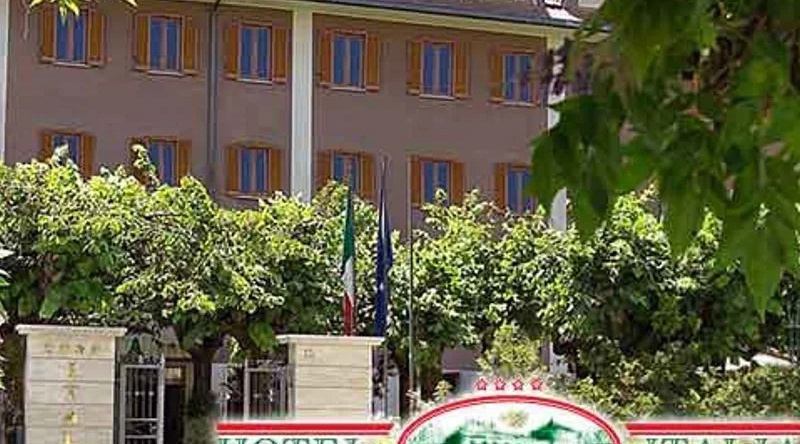 Italia, 菲乌吉 — 照片 1