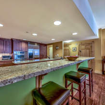 Luxury Three Bedroom Mountain Escape at Kirkwood Townhouse by RedAwning, 柯克伍德 — 照片 4