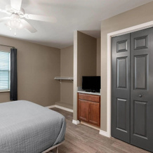 Eagle's Den Suites Andrews a Travelodge by Wyndham, 安德鲁斯 — 照片 2