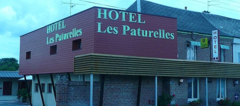 Hôtel Les Paturelles, 阿韦内尔 — 照片 1