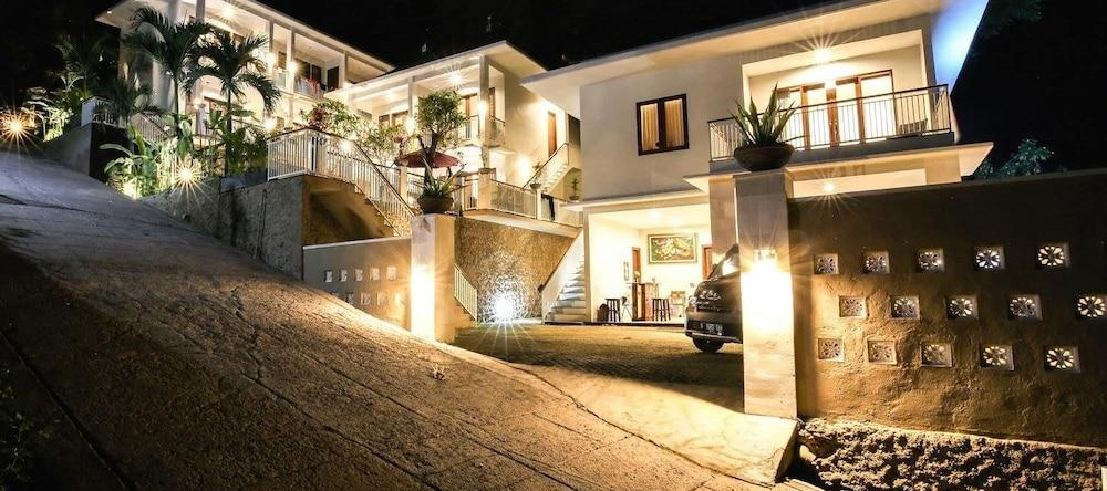 Dewi Villa Padangbai Hotel, Padangbai — photo 1