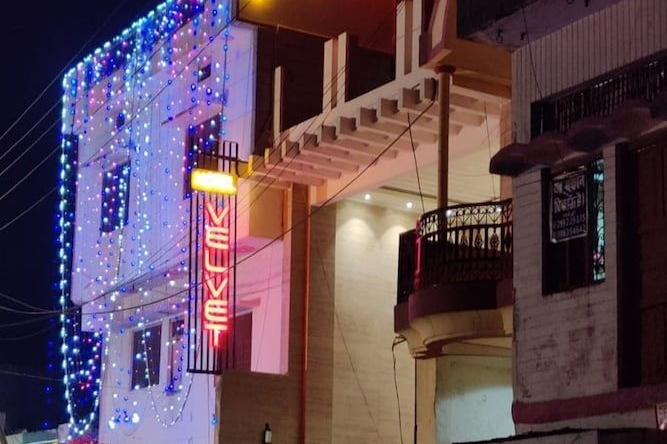 Hotel Velvet, 巴赫赖奇 — 照片 1