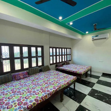 S K Hotel by OYO, Dausa — photo 5