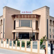 Ark Hotel, 鲁德拉普尔 — 照片 2