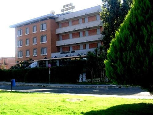 Hotel Excelsior, Латина — фото 1