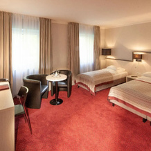 Bergers Airporthotel Memmingen, Меммингерберг — фото 2