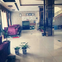 Luodian Sincere Express Hotel, Qiannan — photo 2