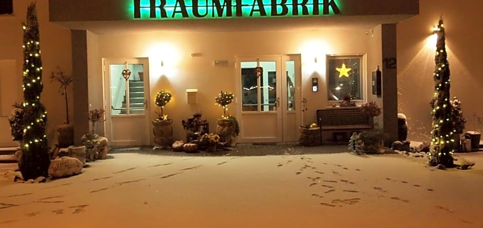 Hotel Traumfabrik, Buettelborn — photo 1