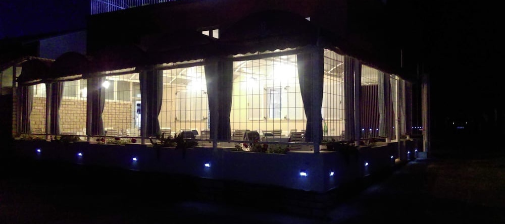 Hotel Barba, Стариград Пакленица — фото 1