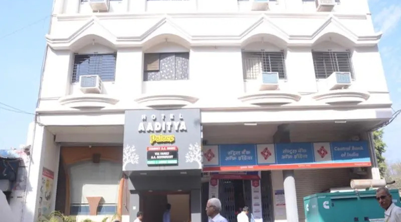 Hotel Aaditya Palace, Bhusawal — photo 1