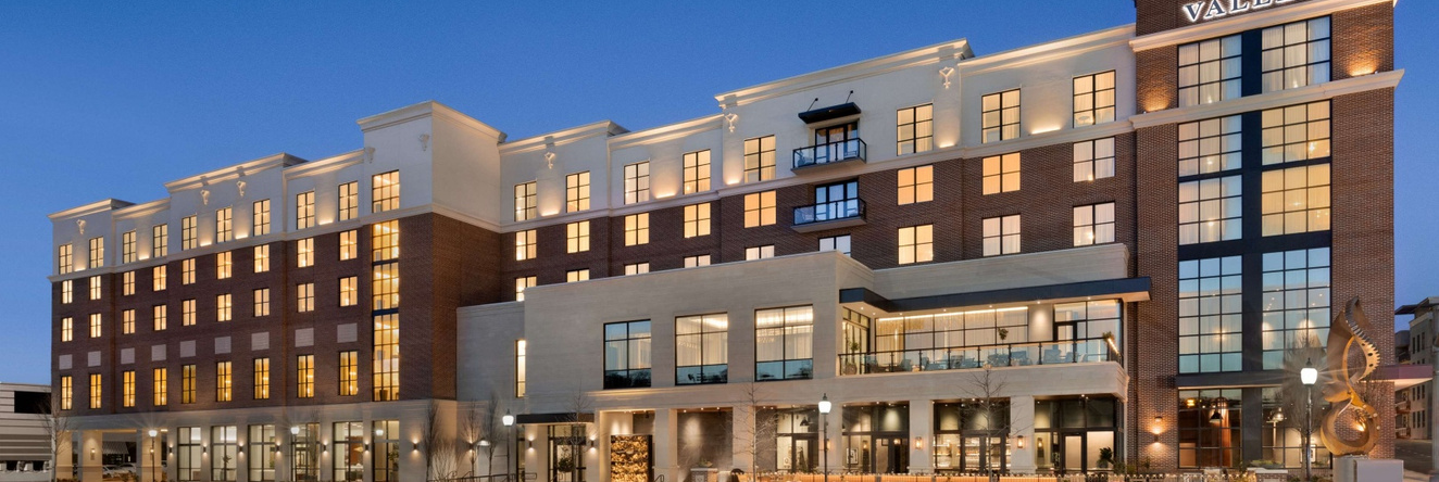 Valley Hotel Homewood Birmingham, Curio Collection by Hilton, Хоумвуд — 照片 1