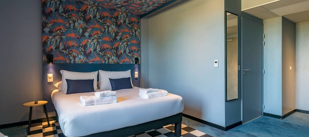 Ibis Styles Domaine De Beauregard, Лонвик — фото 1
