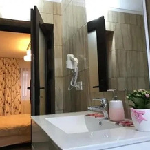 Upstairs Residence, Тыргу-Жиу — фото 2