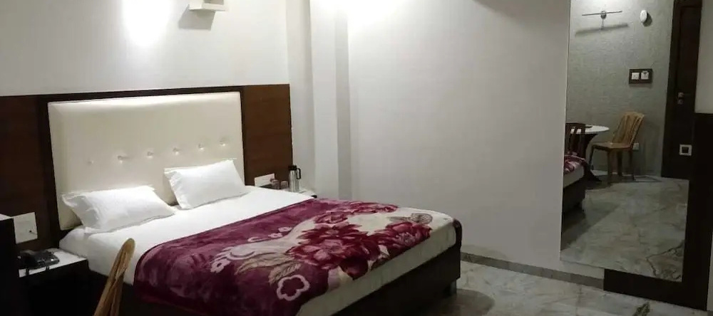 Hotel Geetanjali, 皮帕里亚 — 照片 1