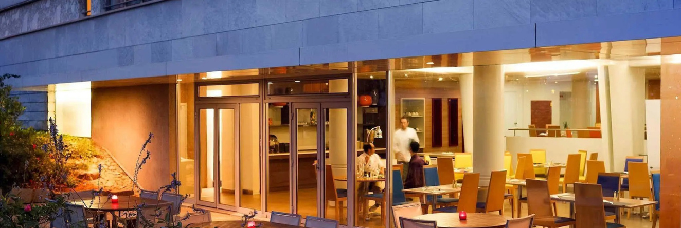 Novotel Nantes Centre Gare, 南特 — 照片 1