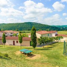 Comfortable Holiday Home With A Terrace Nearby River The Lot, Кажарк — фото 5