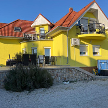 Csikós Apartman, Генесдиас — фото 3