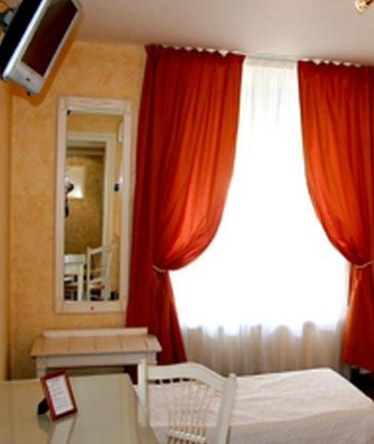 La Maison Blanche, 罗马内什-托兰 — 照片 1