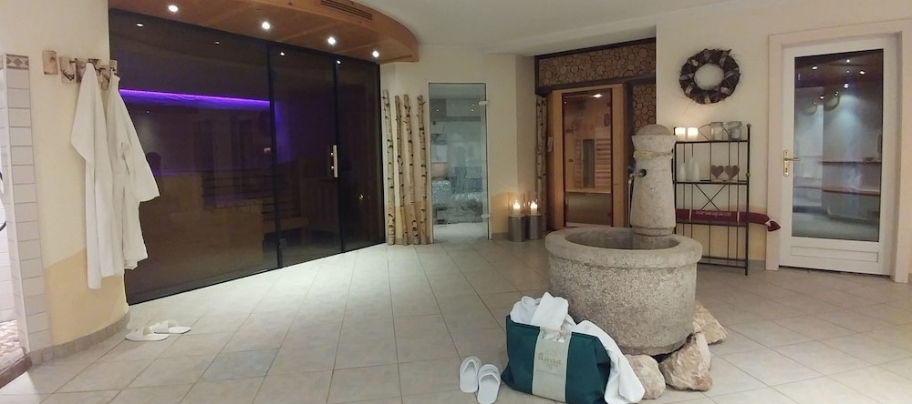 Familien- & Vitalhotel Auenhof, 富尔普梅斯 — 照片 1