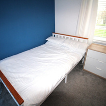3 Bed House - Sleeps 6 - Fully Refurbished, 罗兰兹吉尔 — 照片 2