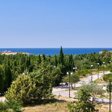 with sea view in Park Pobedy, Sevastopol — photo 3