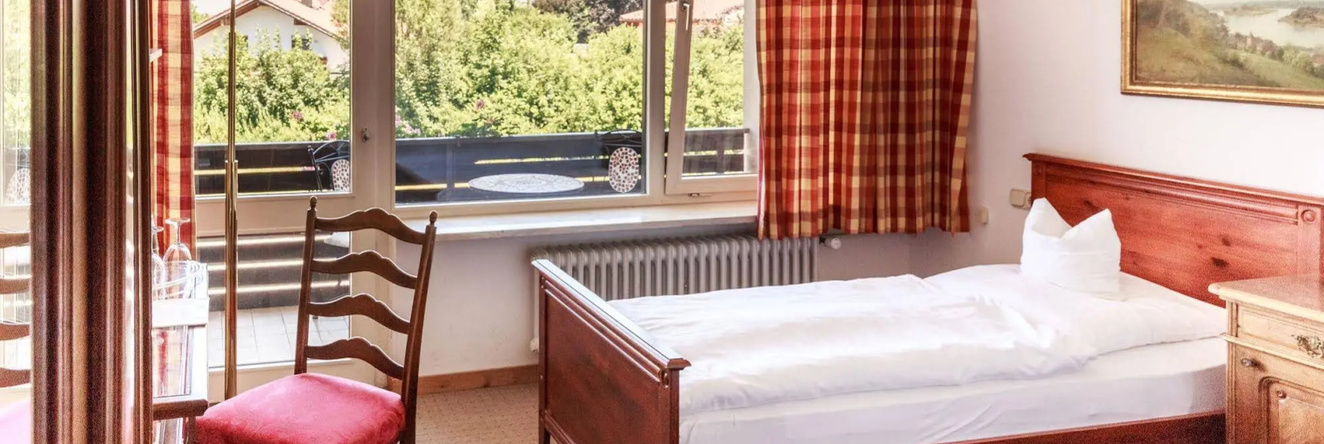 Landhotel Bayerische Alm, 布格豪森 — 照片 1