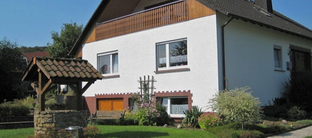Quiet Apartment in Merlsheim With Balcony, Nieheim — photo 1