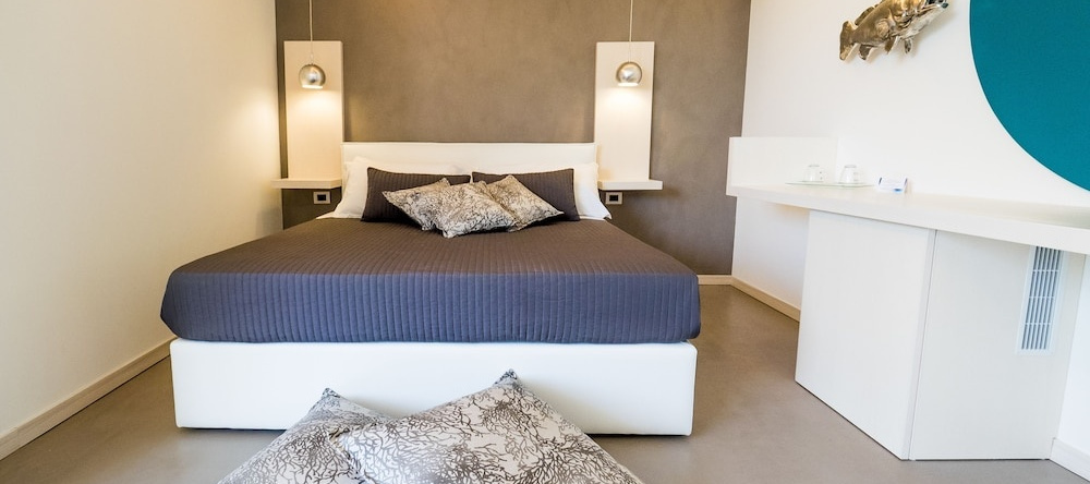 Terra E Stelle Luxury Suites, Ачи-Сант-Антонио — фото 1