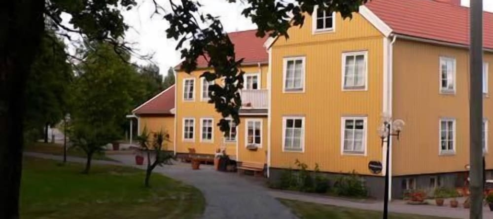 Hotel Per Olof Garden, 阿斯克松德 — 照片 1